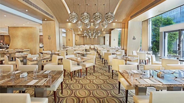 <b>Harbour Plaza 8 Degrees Restaurant</b>. Images powered by <a href="https://iceportal.shijigroup.com/" title="IcePortal" target="_blank">IcePortal</a>.