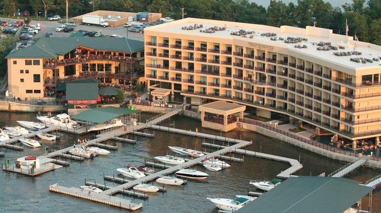 Camden On The Lake Exterior. Images powered by <a href="https://iceportal.shijigroup.com" target="_blank" rel="noopener">Ice Portal</a>.