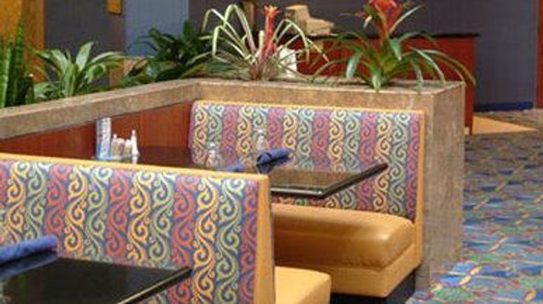 <b>Capitol Plaza Hotel Restaurant</b>. Images powered by <a href="https://iceportal.shijigroup.com/" title="IcePortal" target="_blank">IcePortal</a>.