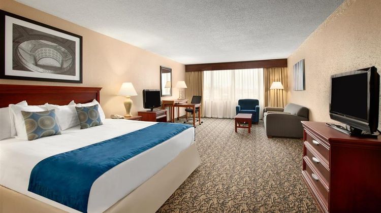 Capitol Plaza Hotel Room