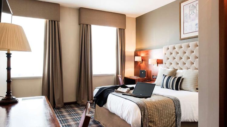 Vermont Hotel Room