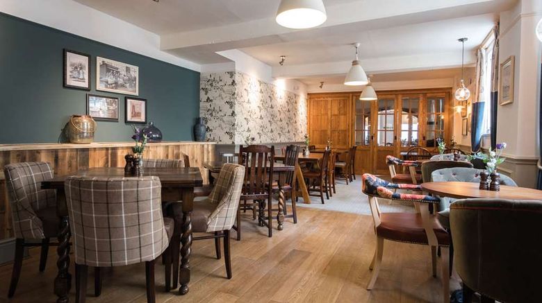 <b>Fleece Hotel Restaurant</b>. Images powered by <a href="https://iceportal.shijigroup.com/" title="IcePortal" target="_blank">IcePortal</a>.