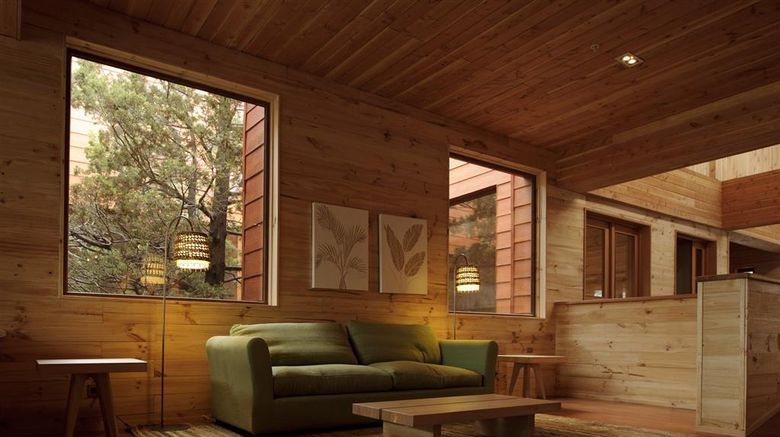 <b>NOI Puma Lodge Room</b>. Images powered by <a href="https://iceportal.shijigroup.com/" title="IcePortal" target="_blank">IcePortal</a>.