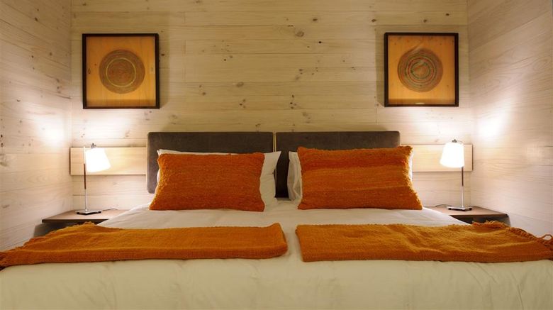 <b>NOI Puma Lodge Room</b>. Images powered by <a href="https://iceportal.shijigroup.com/" title="IcePortal" target="_blank">IcePortal</a>.