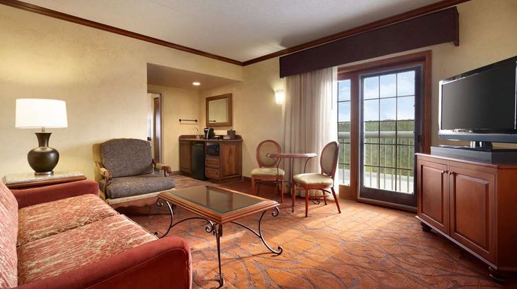 Chateau on the Lake Resort & Spa Room