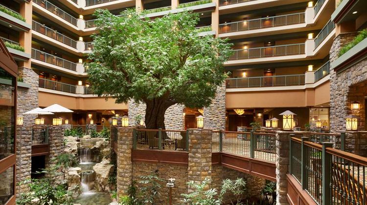 Chateau on the Lake Resort & Spa Lobby