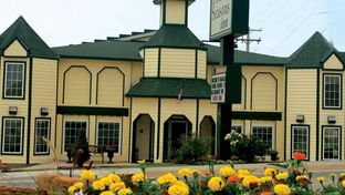 Four Seasons Inn