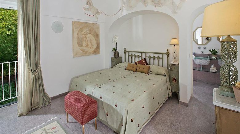 <b>Villa le Scale Room</b>. Images powered by <a href="https://iceportal.shijigroup.com/" title="IcePortal" target="_blank">IcePortal</a>.