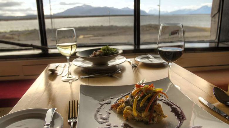 <b>NOI Indigo Patagonia Restaurant</b>. Images powered by <a href="https://iceportal.shijigroup.com/" title="IcePortal" target="_blank">IcePortal</a>.