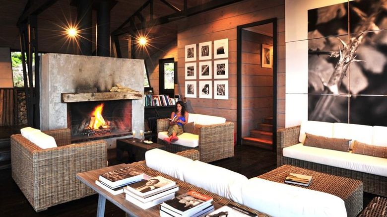 <b>Crusoe Island Lodge Lobby</b>. Images powered by <a href="https://iceportal.shijigroup.com/" title="IcePortal" target="_blank">IcePortal</a>.