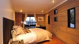 <b>Crusoe Island Lodge Room</b>. Images powered by <a href="https://iceportal.shijigroup.com/" title="IcePortal" target="_blank">IcePortal</a>.