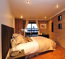 Crusoe Island Lodge Room