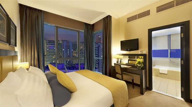 Al Manzel Hotel Apartments Suite