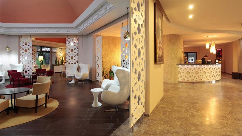 <b>Kenzi Hotel Europa Lobby</b>. Images powered by <a href="https://iceportal.shijigroup.com/" title="IcePortal" target="_blank">IcePortal</a>.