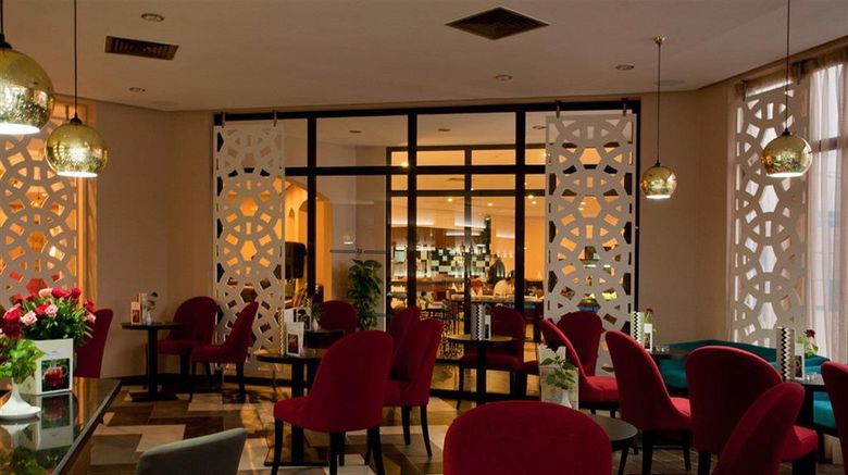 <b>Kenzi Hotel Europa Lobby</b>. Images powered by <a href="https://iceportal.shijigroup.com/" title="IcePortal" target="_blank">IcePortal</a>.