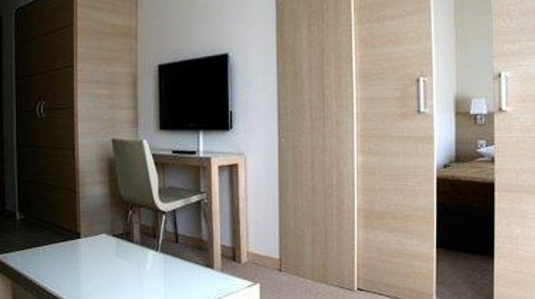 Starling Residence Geneva Room