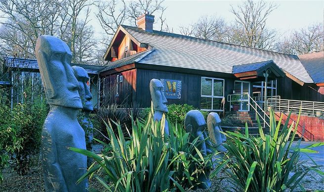 Marwell Hotel & Conf Ctr Exterior