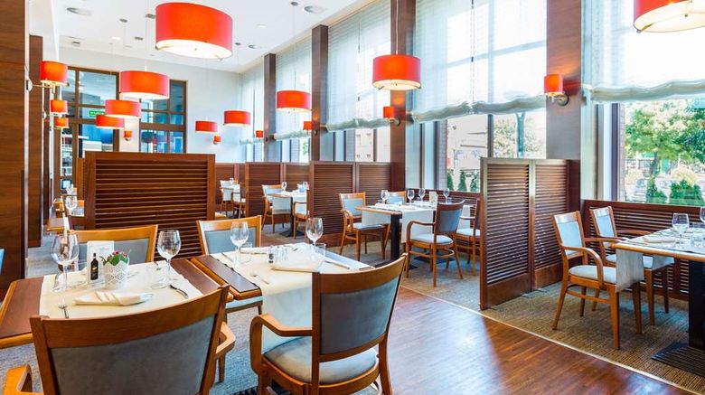 <b>Qubus Hotel Restaurant</b>. Images powered by <a href="https://iceportal.shijigroup.com/" title="IcePortal" target="_blank">IcePortal</a>.