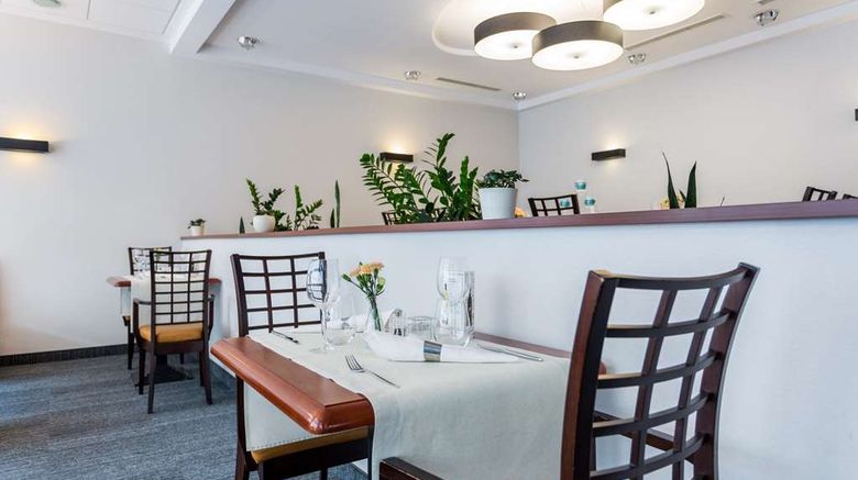 <b>Qubus Hotel Restaurant</b>. Images powered by <a href="https://iceportal.shijigroup.com/" title="IcePortal" target="_blank">IcePortal</a>.