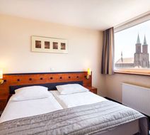 Qubus Hotel Room