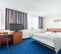 Qubus Hotel Room