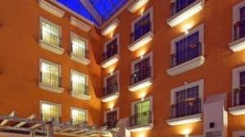 <b>iStay Hotel Ciudad Juarez Exterior</b>. Images powered by <a href="https://iceportal.shijigroup.com/" title="IcePortal" target="_blank">IcePortal</a>.