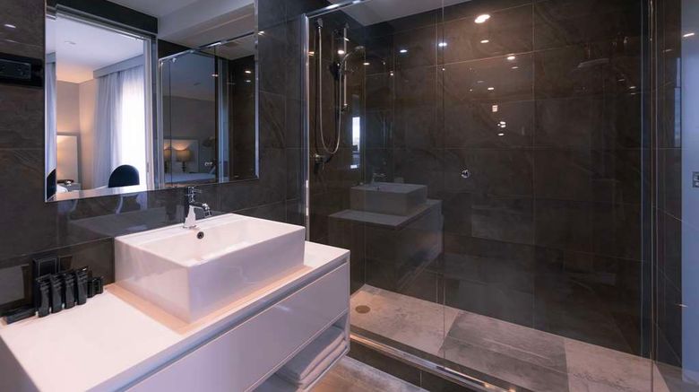 <b>Canberra Rex Hotel Suite</b>. Images powered by <a href="https://iceportal.shijigroup.com/" title="IcePortal" target="_blank">IcePortal</a>.