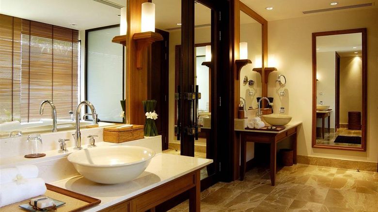 <b>Trisara Phuket Room</b>. Images powered by <a href="https://iceportal.shijigroup.com/" title="IcePortal" target="_blank">IcePortal</a>.