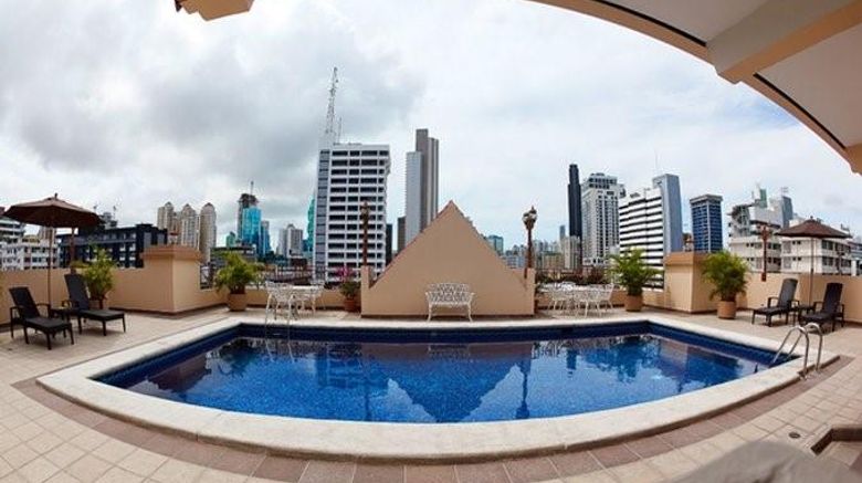 <b>Hotel Coral Suites Pool</b>. Images powered by <a href="https://iceportal.shijigroup.com/" title="IcePortal" target="_blank">IcePortal</a>.