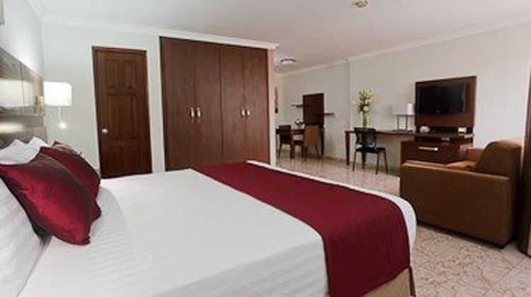Hotel Coral Suites Room