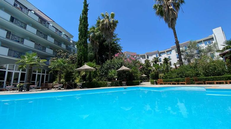 <b>Rogner Hotel Tirana Pool</b>. Images powered by <a href="https://iceportal.shijigroup.com/" title="IcePortal" target="_blank">IcePortal</a>.