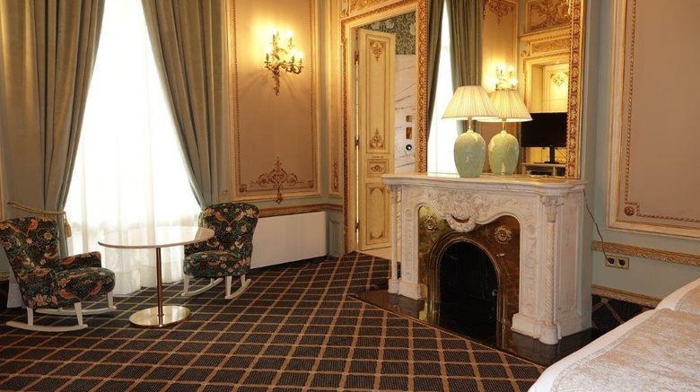 <b>Hotel Continental Palacete Suite</b>. Images powered by <a href="https://iceportal.shijigroup.com/" title="IcePortal" target="_blank">IcePortal</a>.