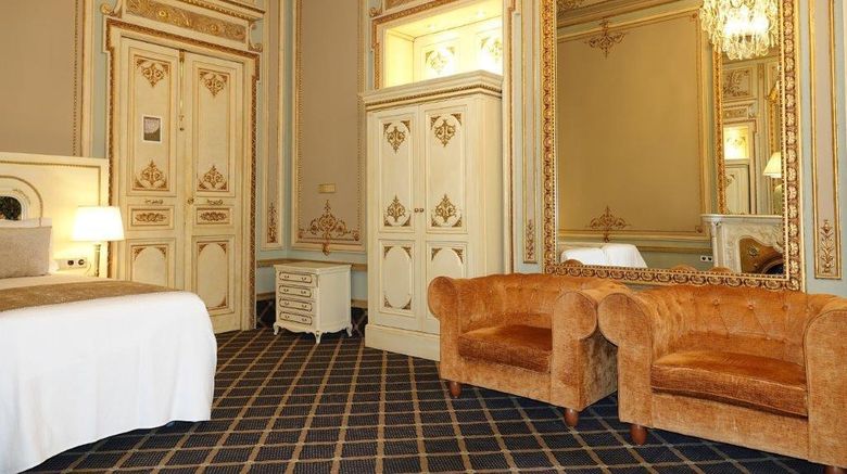 <b>Hotel Continental Palacete Suite</b>. Images powered by <a href="https://iceportal.shijigroup.com/" title="IcePortal" target="_blank">IcePortal</a>.