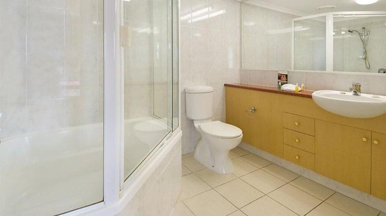 <b>Springwood Tower Apartment Hotel Room</b>. Images powered by <a href="https://iceportal.shijigroup.com/" title="IcePortal" target="_blank">IcePortal</a>.