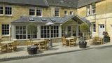Noel Arms Hotel Exterior