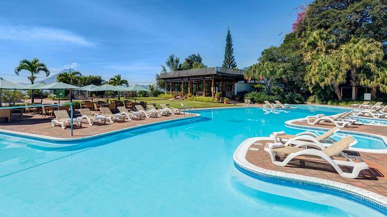 <b>Porta Hotel del Lago Pool</b>. Images powered by <a href="https://iceportal.shijigroup.com/" title="IcePortal" target="_blank">IcePortal</a>.