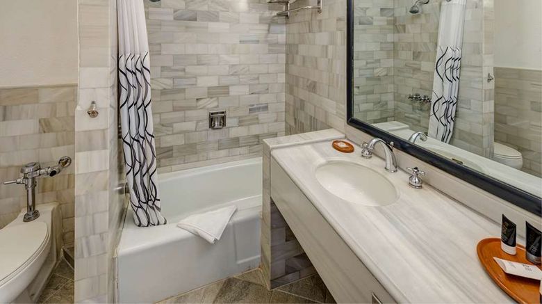 <b>Porta Hotel del Lago Room</b>. Images powered by <a href="https://iceportal.shijigroup.com/" title="IcePortal" target="_blank">IcePortal</a>.