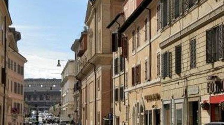 HQH Colosseo Exterior