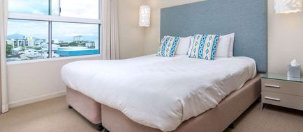 201 Lake Street - Cairns Room