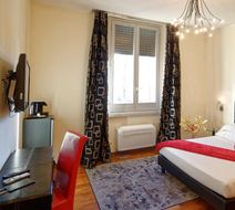 The Classic Roma Room