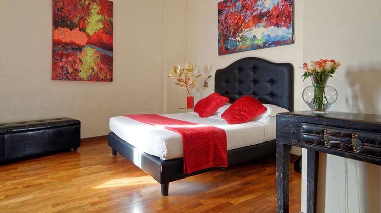 The Classic Roma Room
