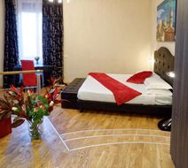 The Classic Roma Room