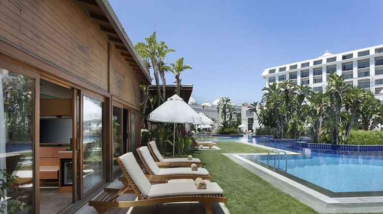 <b>Titanic Deluxe Belek Pool</b>. Images powered by <a href="https://iceportal.shijigroup.com/" title="IcePortal" target="_blank">IcePortal</a>.