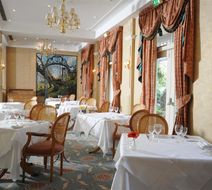 Coulsdon Manor Hotel Restaurant