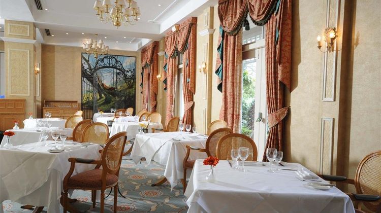 Coulsdon Manor Hotel Restaurant