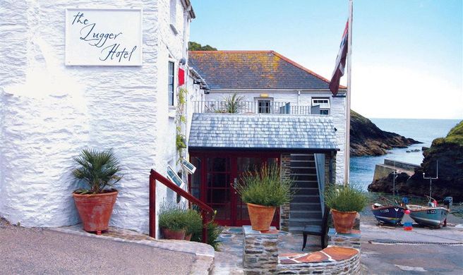 The Lugger Hotel Exterior