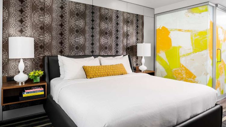 Hotel Arts Suite