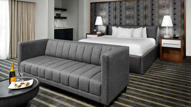 Hotel Arts Suite