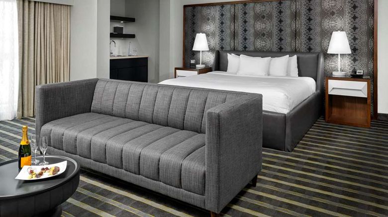<b>Hotel Arts Suite</b>. Images powered by <a href="https://iceportal.shijigroup.com/" title="IcePortal" target="_blank">IcePortal</a>.