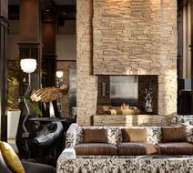 Hotel Arts Lobby